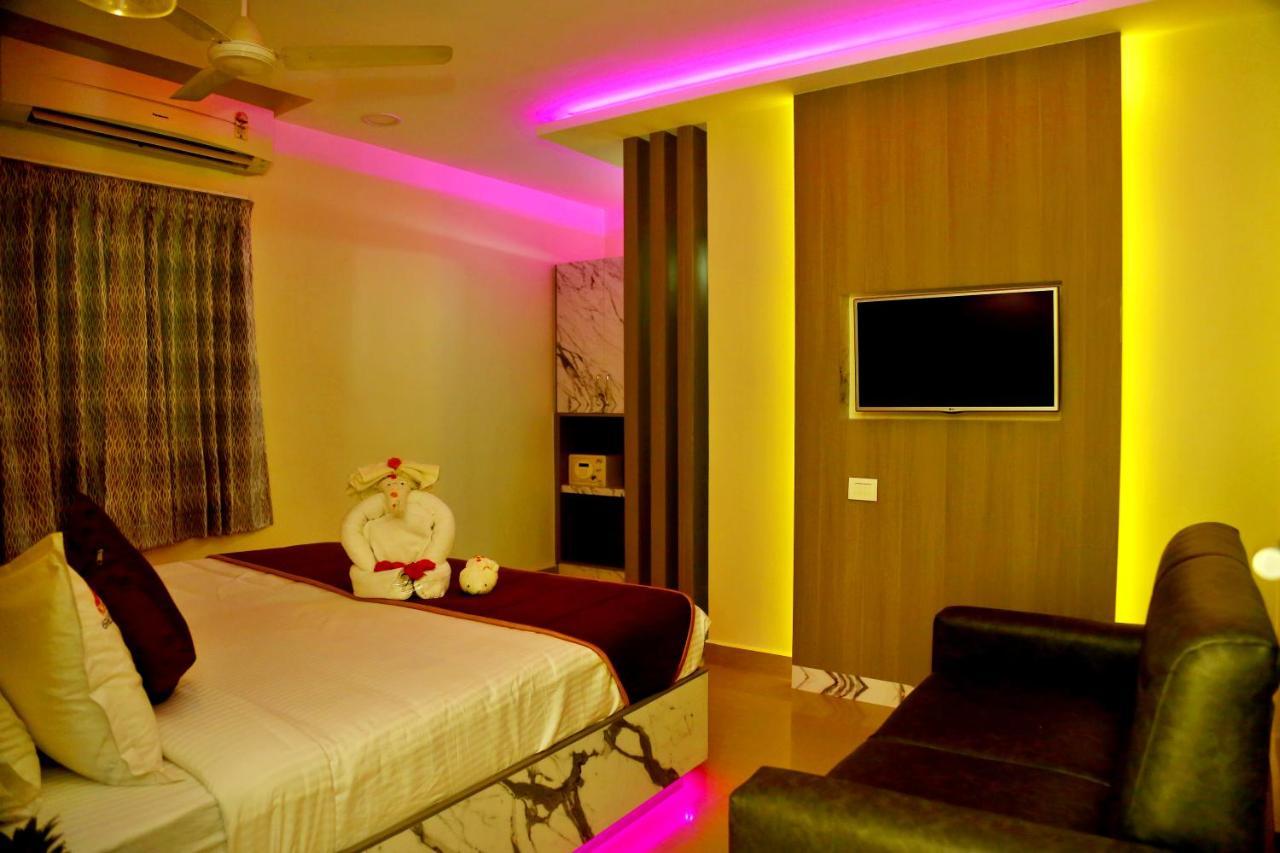 Hotel Kek Grand Park Chennai Exteriör bild