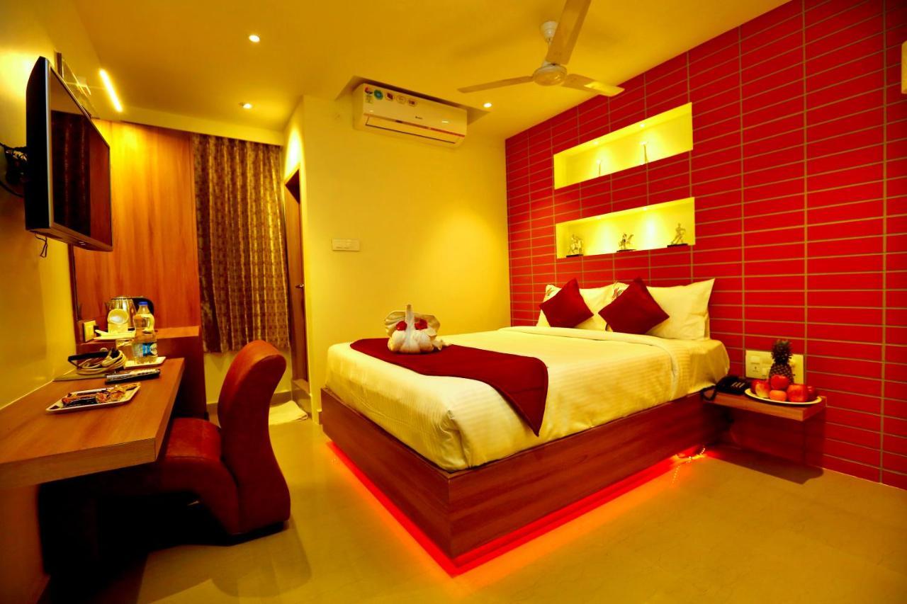 Hotel Kek Grand Park Chennai Exteriör bild