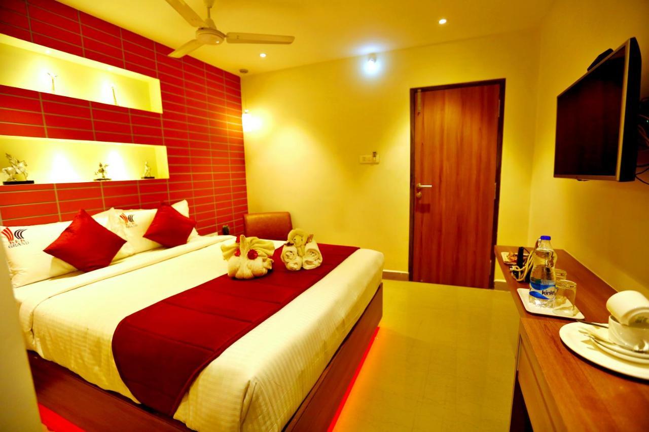 Hotel Kek Grand Park Chennai Exteriör bild