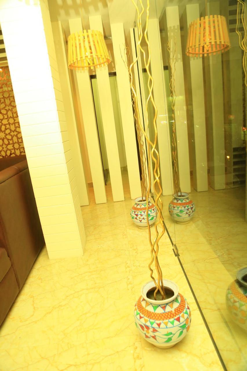 Hotel Kek Grand Park Chennai Exteriör bild